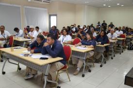Colaboradores de aduanas se actualizan sobre convenios medioambientales