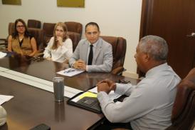 Coordinan acciones para impulsar el Sistema Especial de Puerto Libre