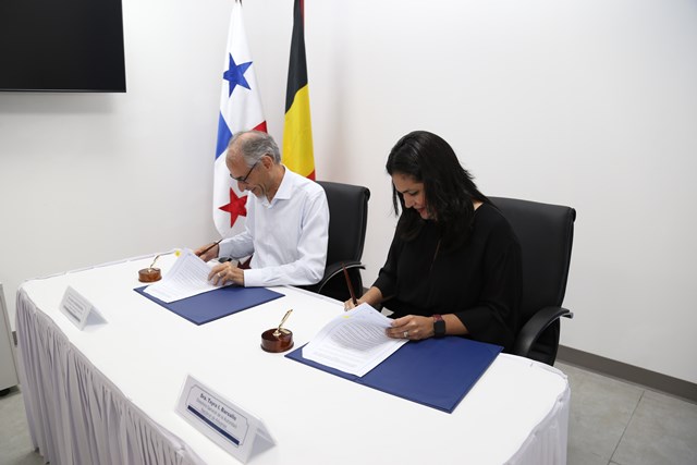 firma 4