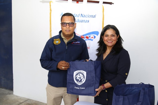 directora y cesar